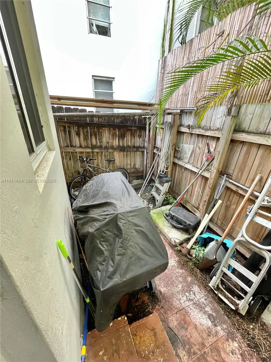 1508 E Garfield St, Hollywood, Florida 33020, Hollywood, Florida 33020, ,Residential Income,For Sale,1508 E Garfield St, Hollywood, Florida 33020,A11911684