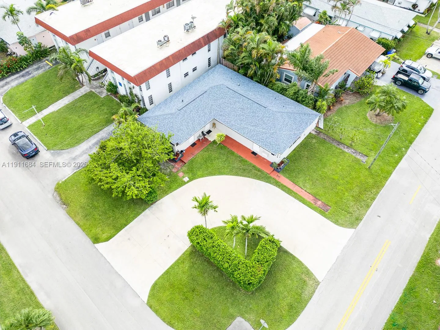 1508 E Garfield St, Hollywood, Florida 33020, Hollywood, Florida 33020, ,Residential Income,For Sale,1508 E Garfield St, Hollywood, Florida 33020,A11911684