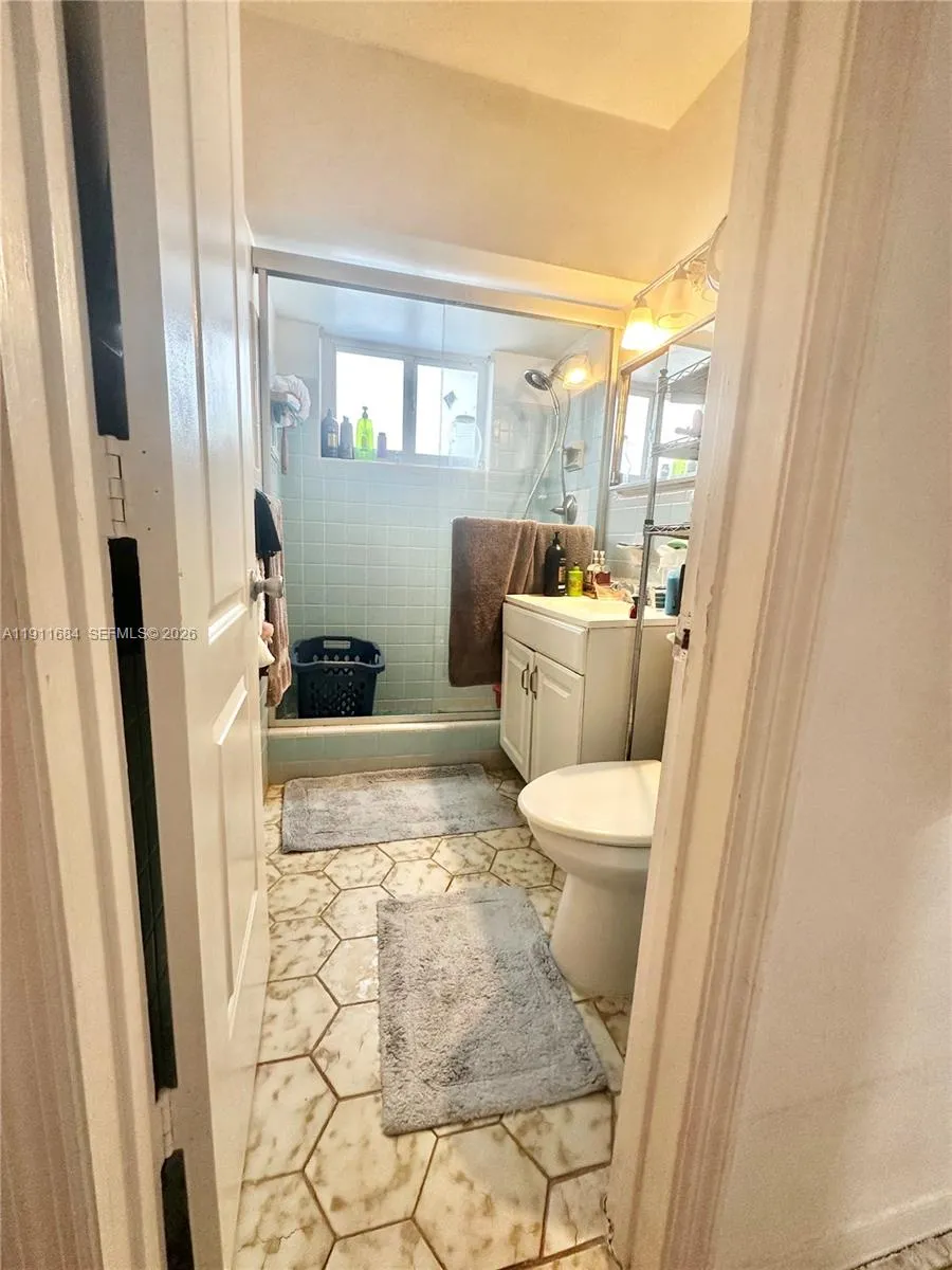 1508 E Garfield St, Hollywood, Florida 33020, Hollywood, Florida 33020, ,Residential Income,For Sale,1508 E Garfield St, Hollywood, Florida 33020,A11911684