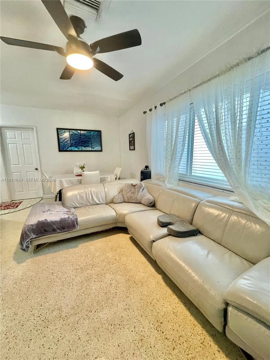 1508 E Garfield St, Hollywood, Florida 33020, Hollywood, Florida 33020, ,Residential Income,For Sale,1508 E Garfield St, Hollywood, Florida 33020,A11911684