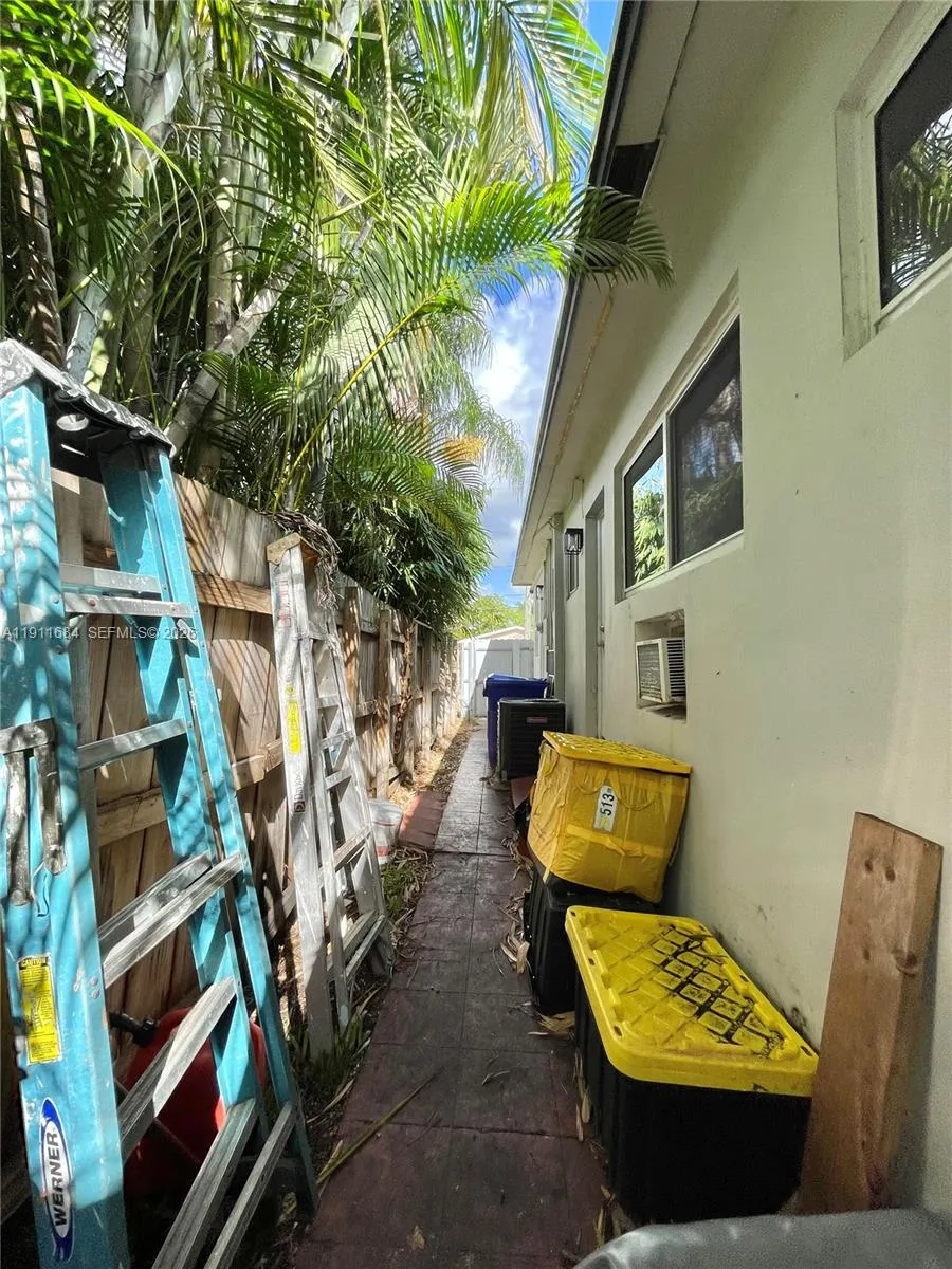 1508 E Garfield St, Hollywood, Florida 33020, Hollywood, Florida 33020, ,Residential Income,For Sale,1508 E Garfield St, Hollywood, Florida 33020,A11911684