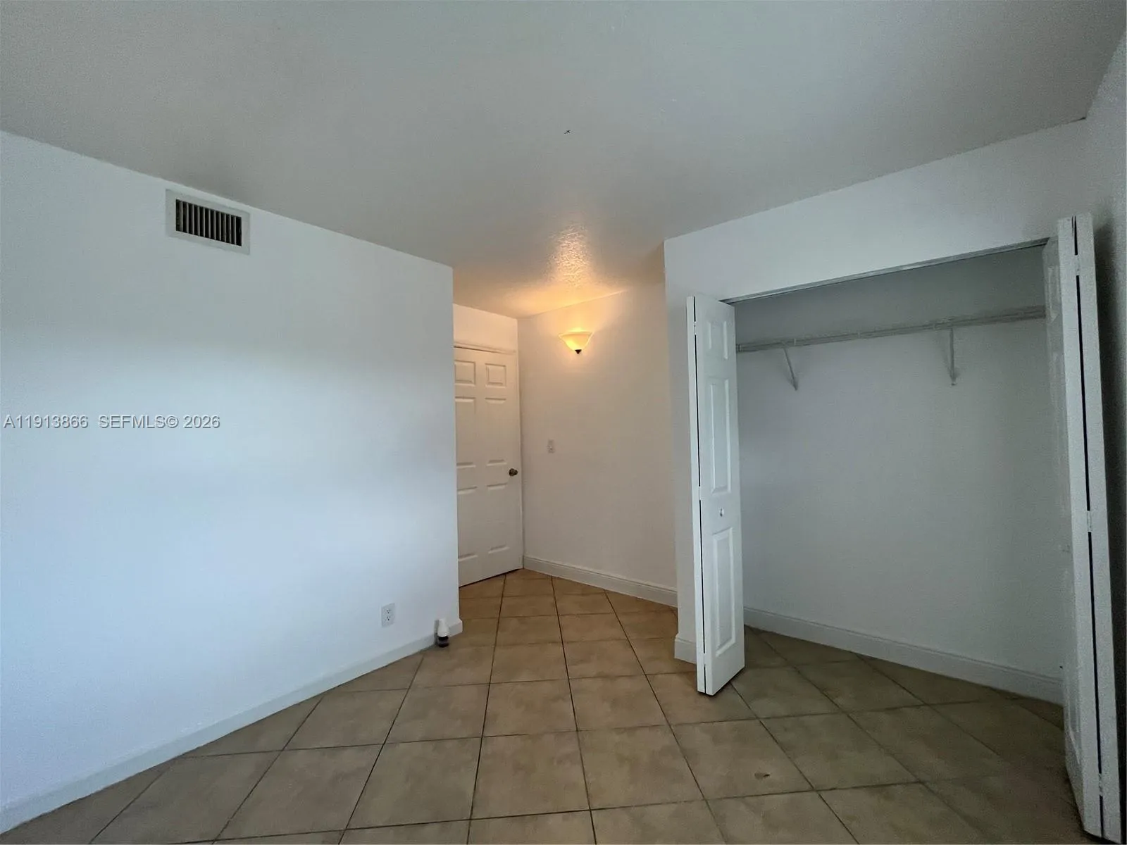 3720 N Pine Island Rd 237, Sunrise, Florida 33351, Sunrise, Florida 33351, 2 Bedrooms Bedrooms, ,1 BathroomBathrooms,Residential Lease,For Rent,3720 N Pine Island Rd 237, Sunrise, Florida 33351,A11913866