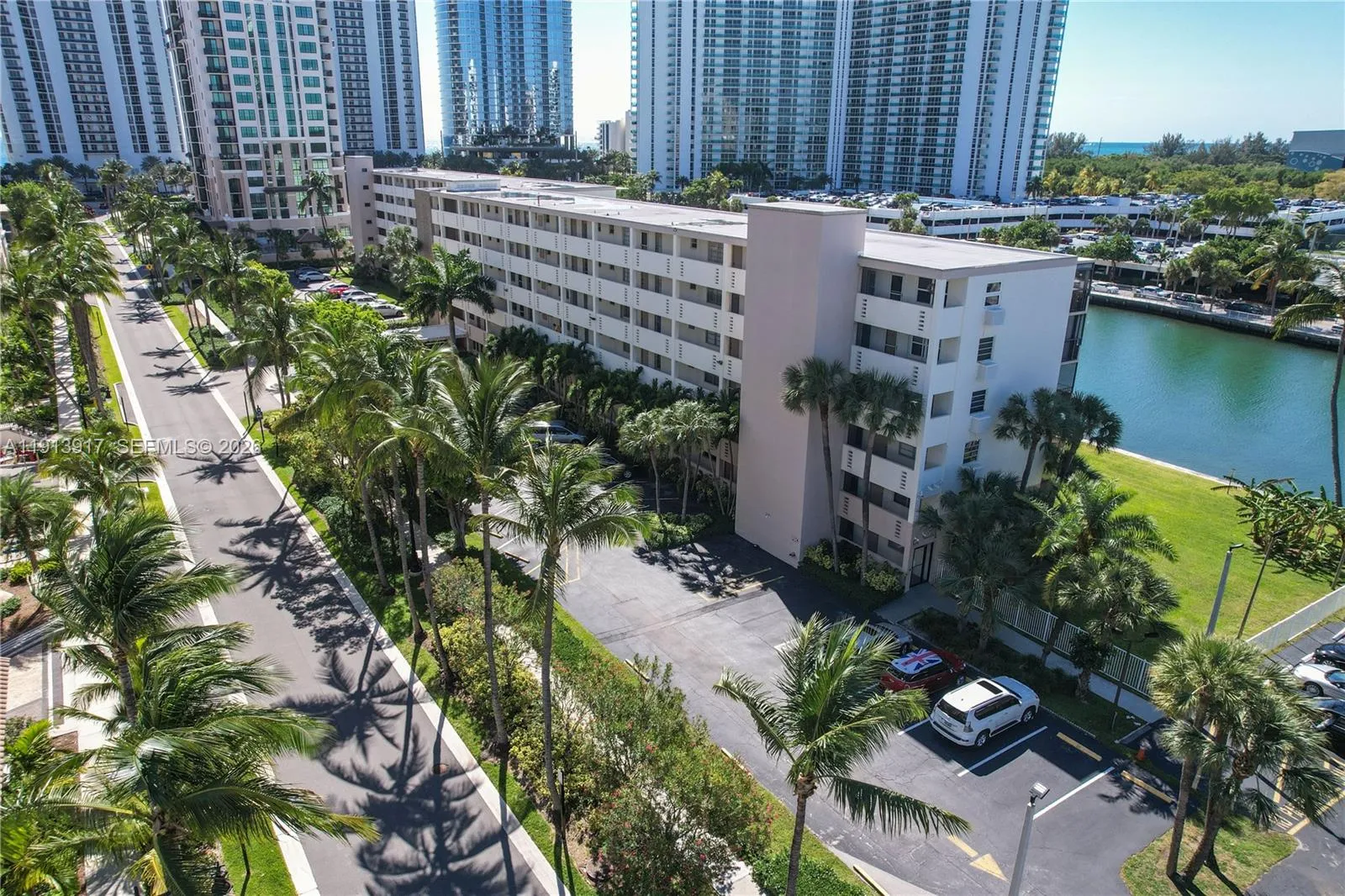Sunny Isles Beach, Florida 33160, 1 Bedroom Bedrooms, ,1 BathroomBathrooms,Residential Lease,For Rent,A11913917