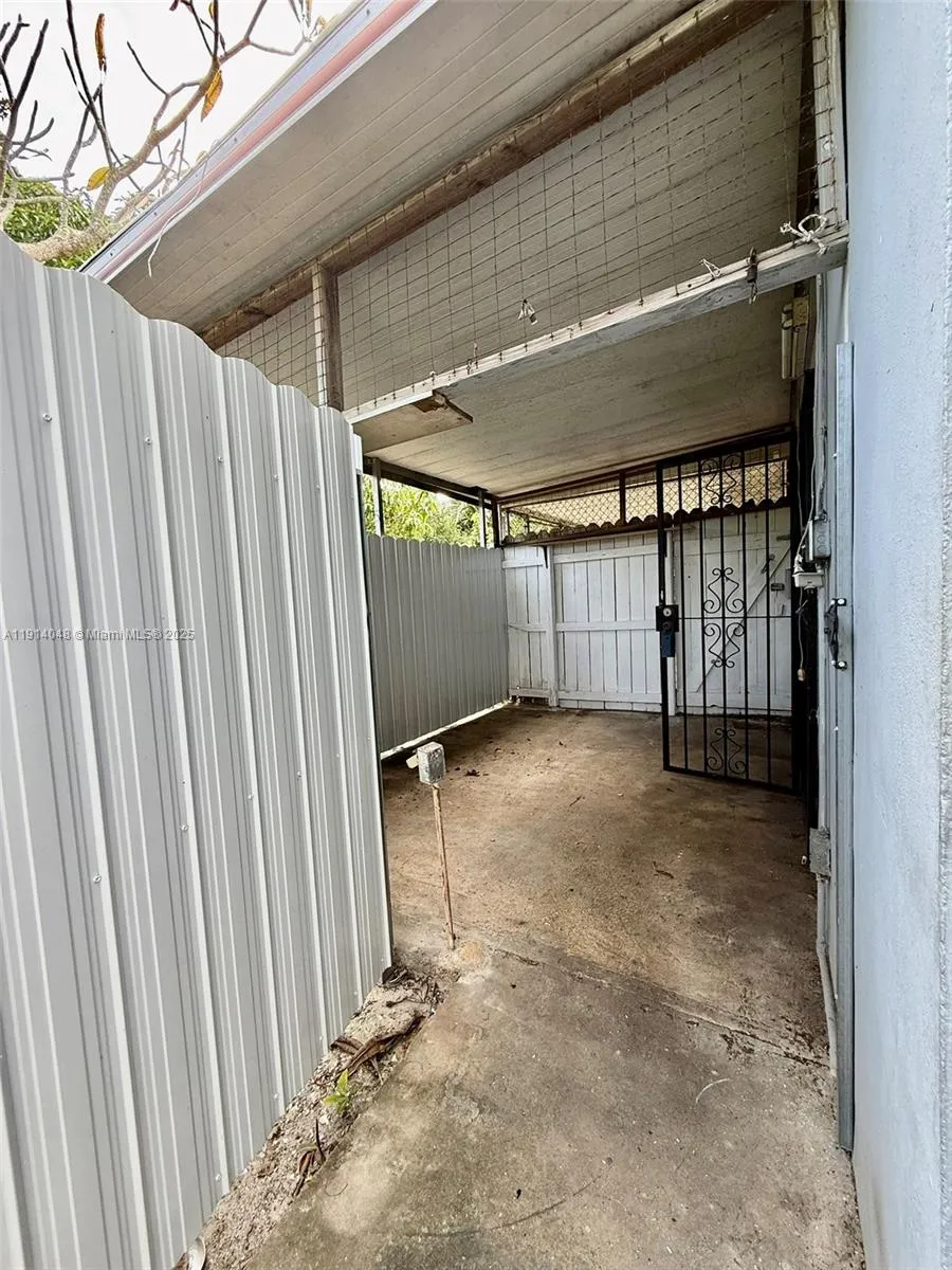 3000 Nw 5th St, Miami, Florida 33125, Miami, Florida 33125, ,Residential Income,For Sale,3000 Nw 5th St, Miami, Florida 33125,A11914048