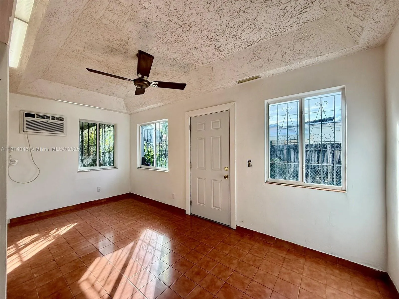 3000 Nw 5th St, Miami, Florida 33125, Miami, Florida 33125, ,Residential Income,For Sale,3000 Nw 5th St, Miami, Florida 33125,A11914048