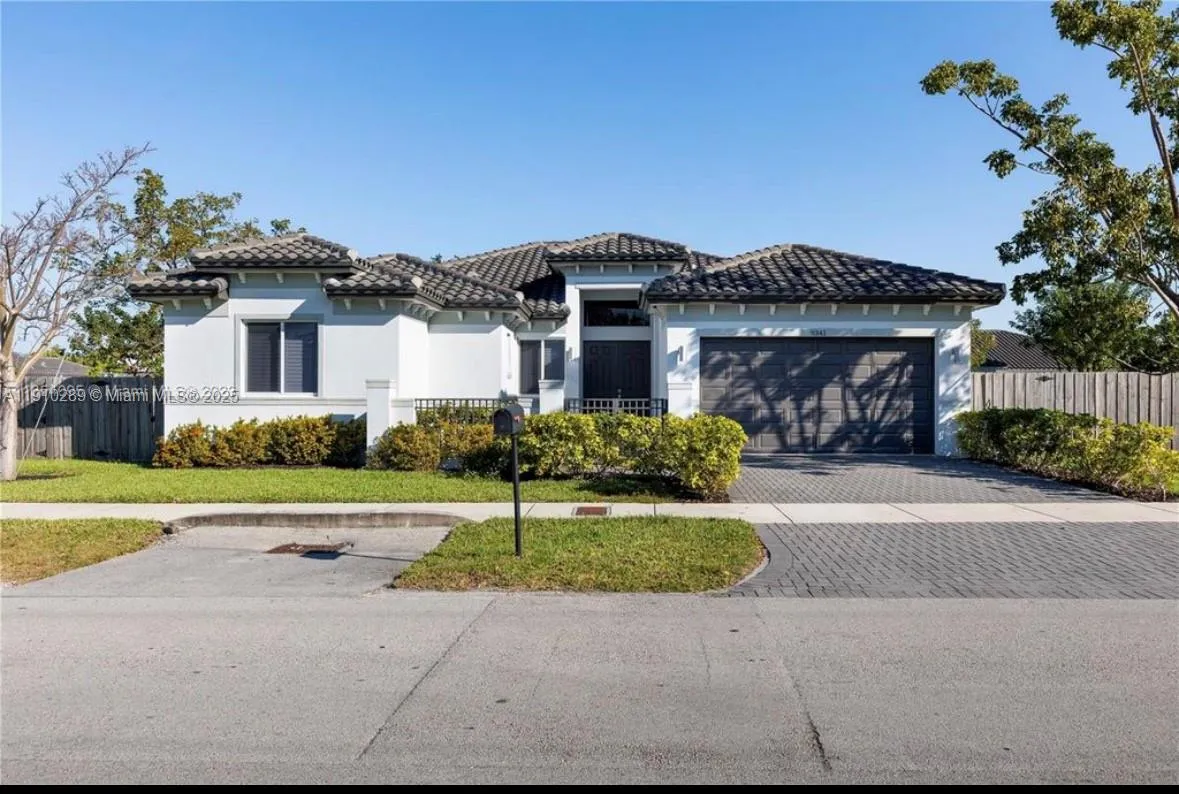 9341 Sw 174th St, Palmetto Bay, Florida 33157, Palmetto Bay, Florida 33157, 4 Bedrooms Bedrooms, ,3 BathroomsBathrooms,Residential,For Sale,9341 Sw 174th St, Palmetto Bay, Florida 33157,A11910289
