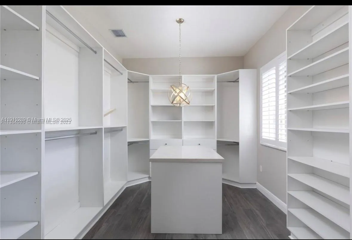 9341 Sw 174th St, Palmetto Bay, Florida 33157, Palmetto Bay, Florida 33157, 4 Bedrooms Bedrooms, ,3 BathroomsBathrooms,Residential,For Sale,9341 Sw 174th St, Palmetto Bay, Florida 33157,A11910289