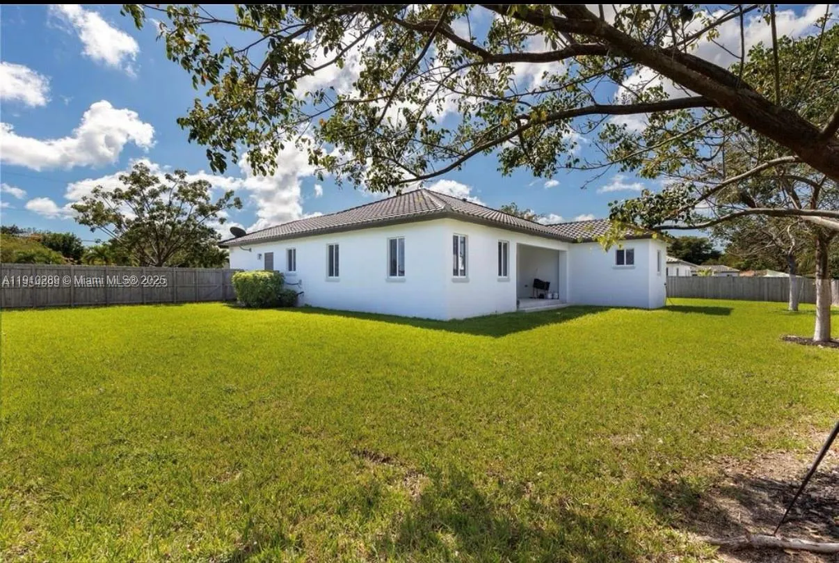 9341 Sw 174th St, Palmetto Bay, Florida 33157, Palmetto Bay, Florida 33157, 4 Bedrooms Bedrooms, ,3 BathroomsBathrooms,Residential,For Sale,9341 Sw 174th St, Palmetto Bay, Florida 33157,A11910289