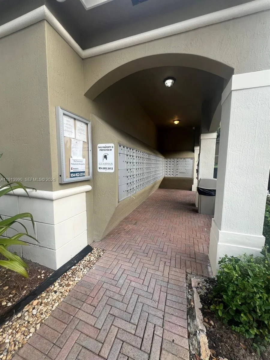 8948 Sw 19th St 909, Miramar, Florida 33025, Miramar, Florida 33025, 2 Bedrooms Bedrooms, ,2 BathroomsBathrooms,Residential,For Sale,8948 Sw 19th St 909, Miramar, Florida 33025,A11913990
