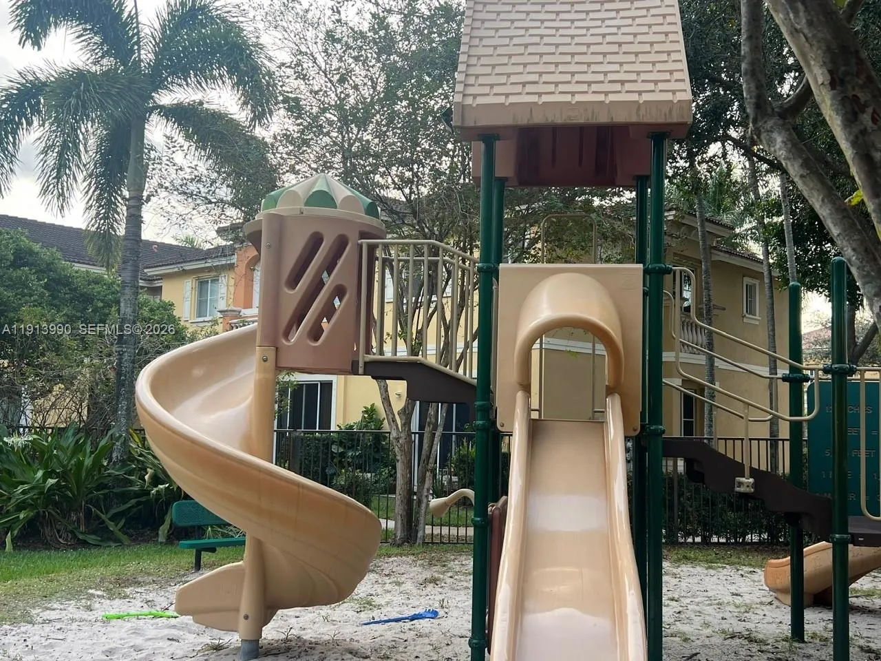 8948 Sw 19th St 909, Miramar, Florida 33025, Miramar, Florida 33025, 2 Bedrooms Bedrooms, ,2 BathroomsBathrooms,Residential,For Sale,8948 Sw 19th St 909, Miramar, Florida 33025,A11913990