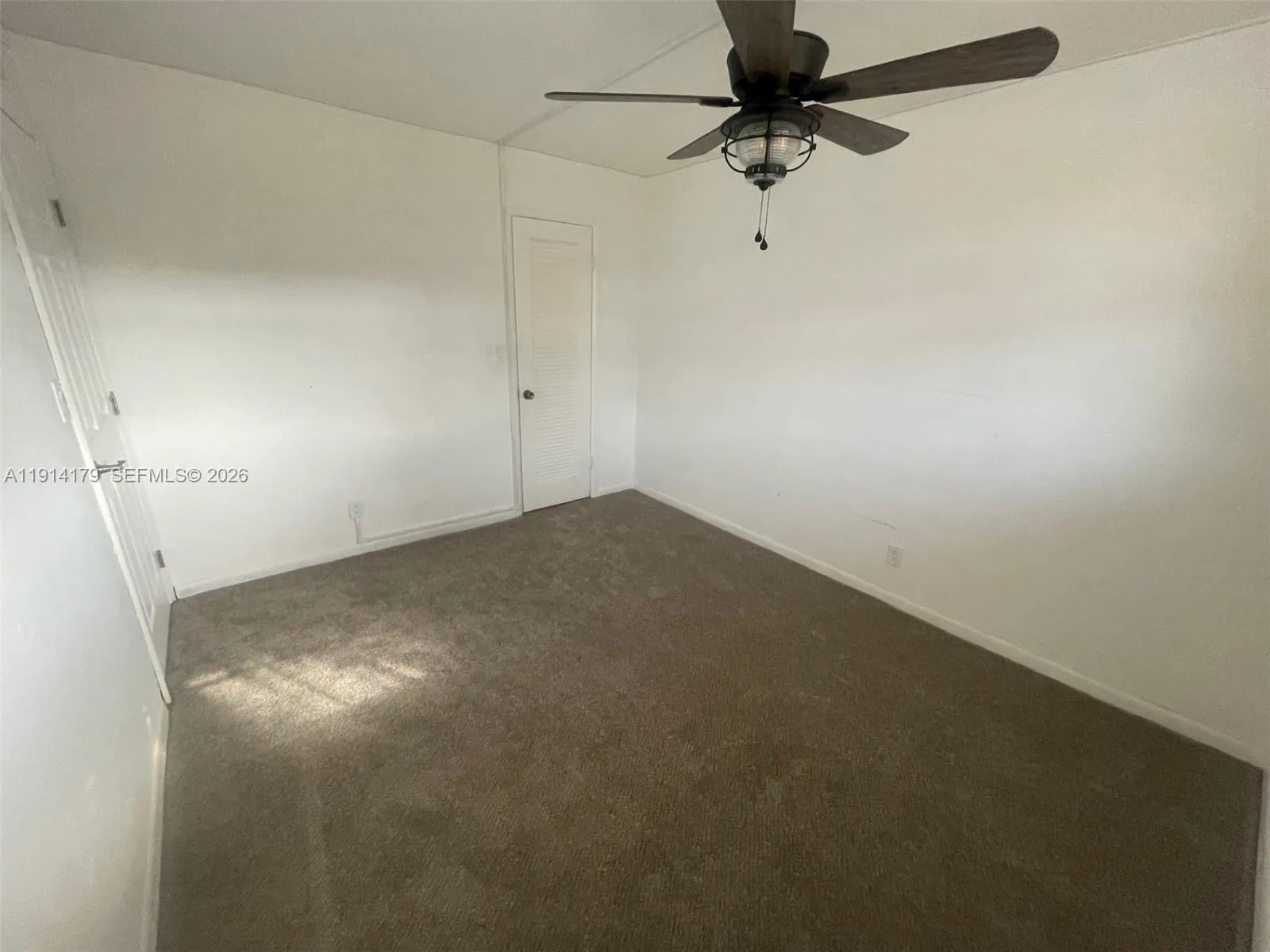 4500 N Federal Hwy 102a, Lighthouse Point, Florida, Lighthouse Point, Florida 33064, 2 Bedrooms Bedrooms, ,2 BathroomsBathrooms,Residential Lease,For Rent,4500 N Federal Hwy 102a, Lighthouse Point, Florida,A11914179