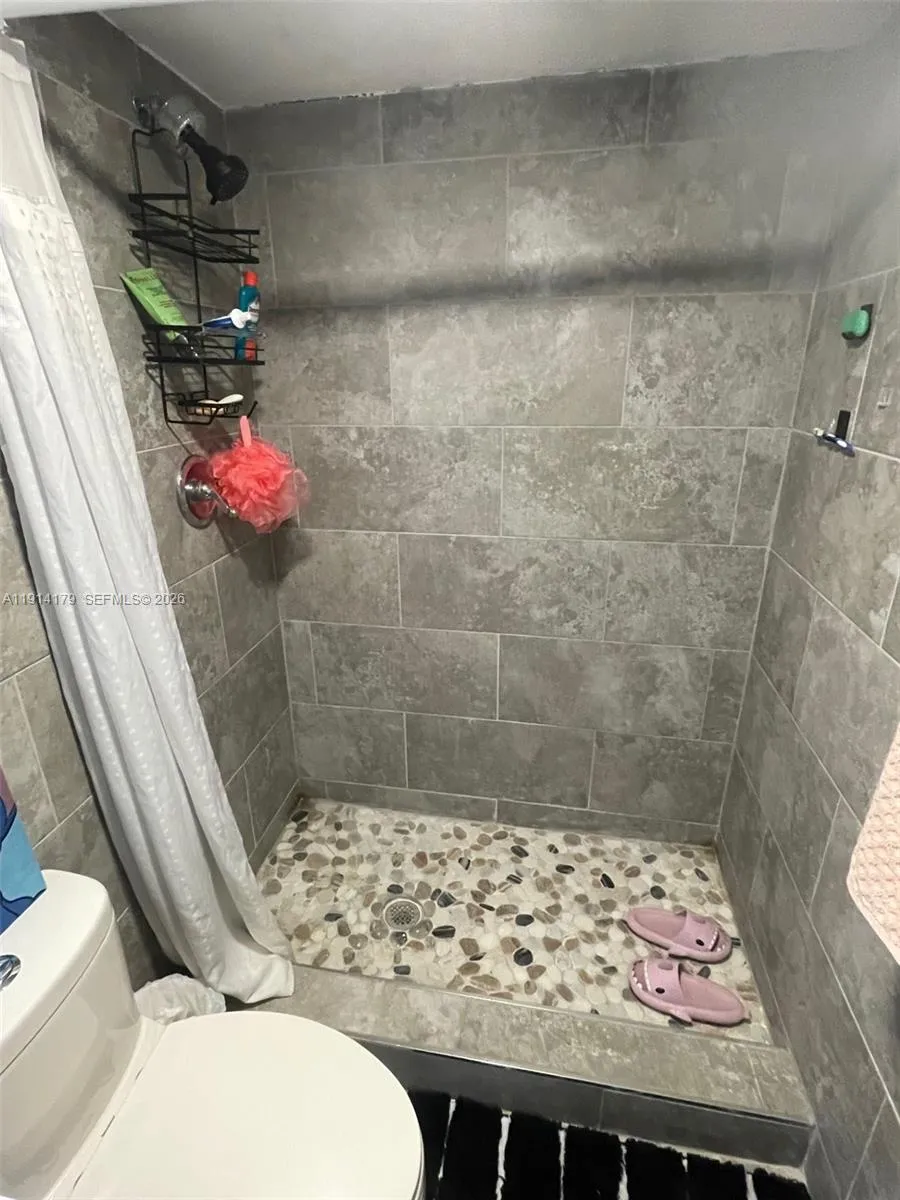 4500 N Federal Hwy 102a, Lighthouse Point, Florida, Lighthouse Point, Florida 33064, 2 Bedrooms Bedrooms, ,2 BathroomsBathrooms,Residential Lease,For Rent,4500 N Federal Hwy 102a, Lighthouse Point, Florida,A11914179