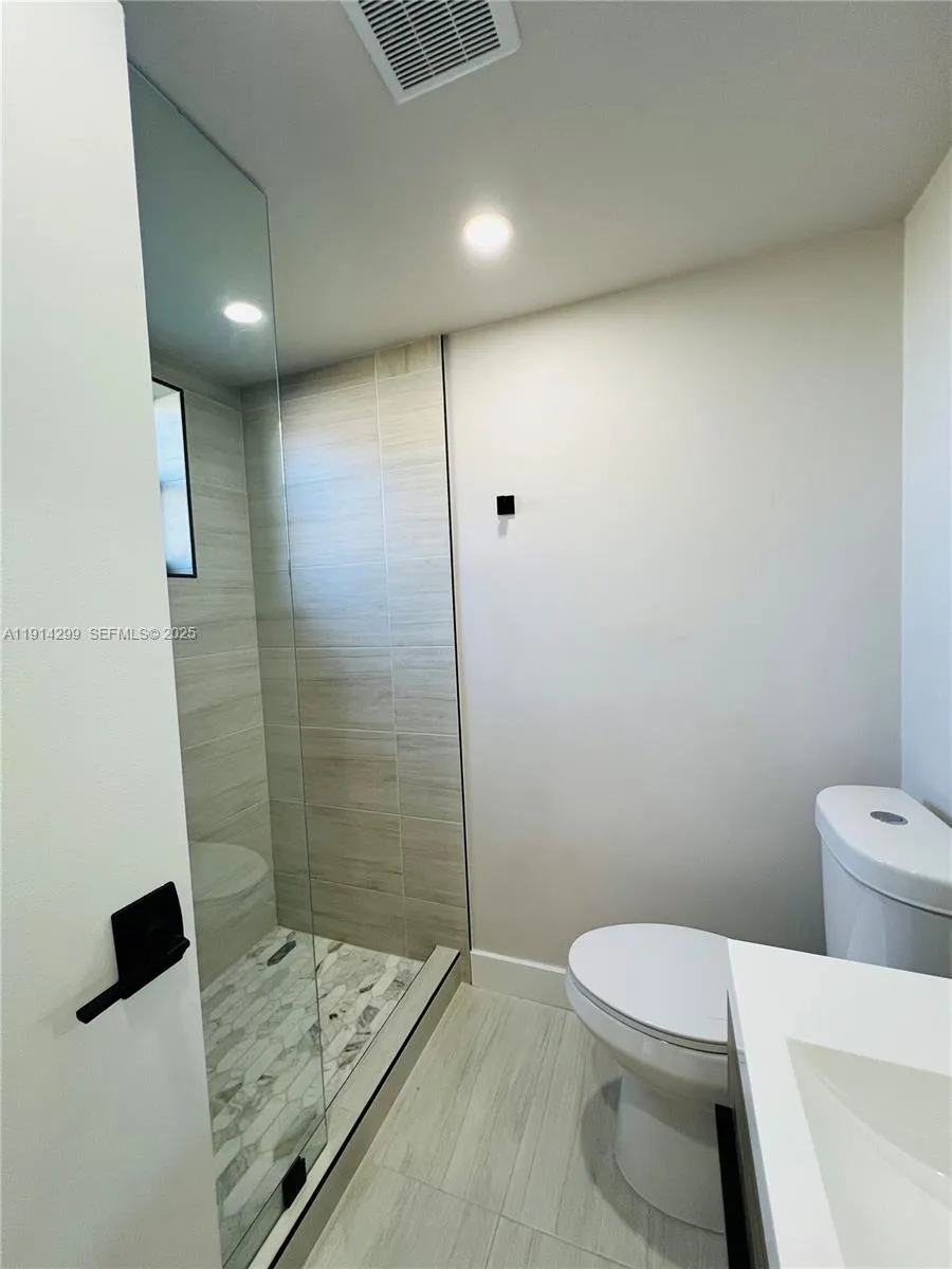 3826 Sw 107th Ave 2-2, Miami, Florida 33165, Miami, Florida 33165, 2 Bedrooms Bedrooms, ,2 BathroomsBathrooms,Residential,For Sale,3826 Sw 107th Ave 2-2, Miami, Florida 33165,A11914299