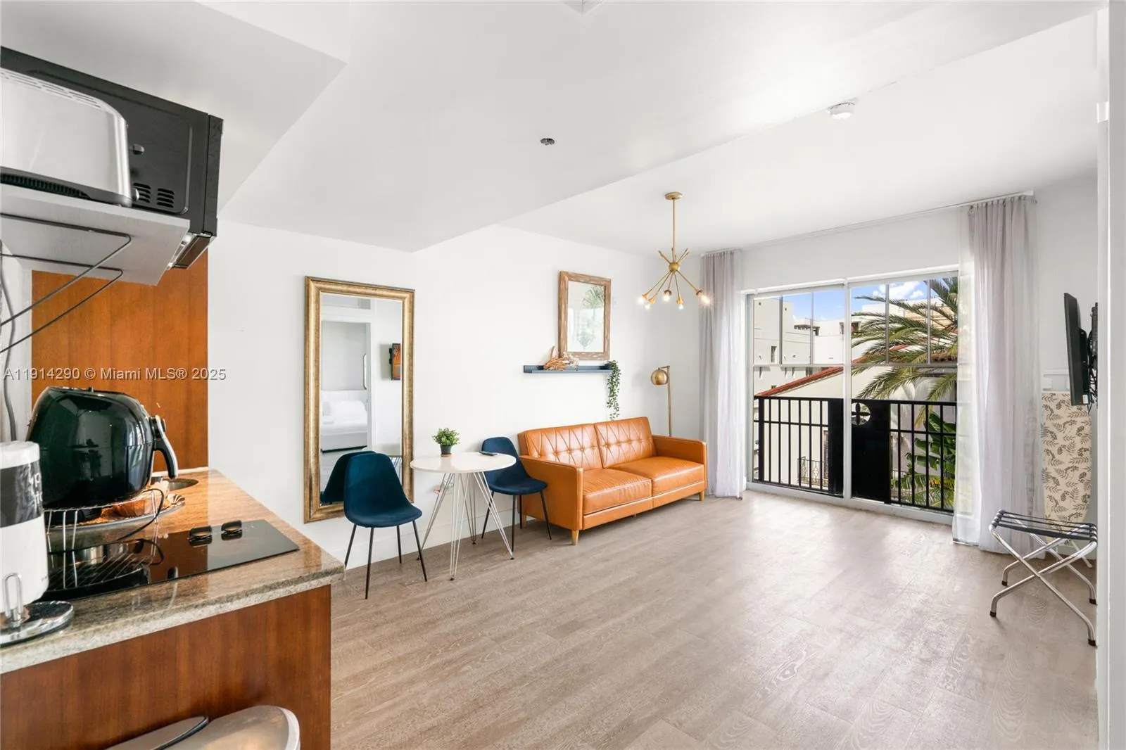 1060 Ocean Dr D307, Miami Beach, Florida 33139, Miami Beach, Florida 33139, 1 Bedroom Bedrooms, ,1 BathroomBathrooms,Residential,For Sale,1060 Ocean Dr D307, Miami Beach, Florida 33139,A11914290