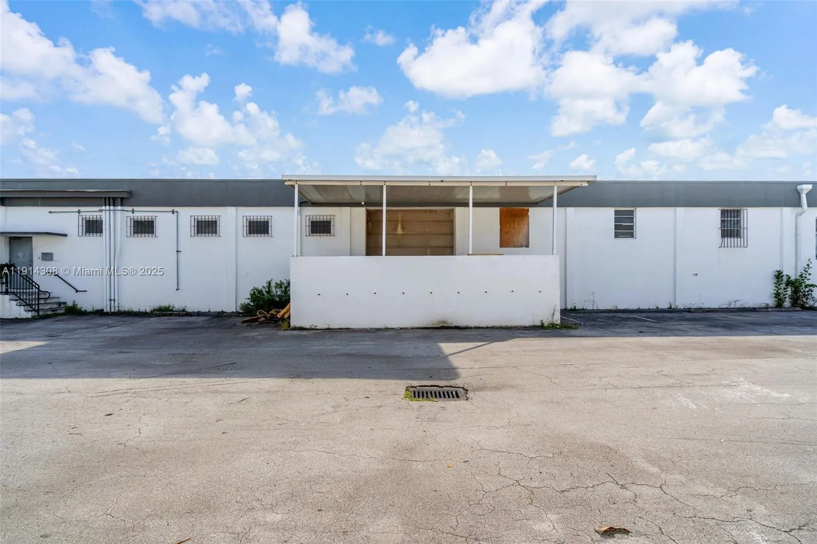 1100 E 41st St, Hialeah, Florida 33013, Hialeah, Florida 33013, ,Commercial Lease,For Rent,1100 E 41st St, Hialeah, Florida 33013,A11914308