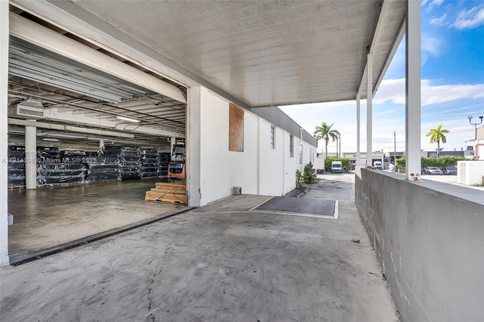 1100 E 41st St, Hialeah, Florida 33013, Hialeah, Florida 33013, ,Commercial Lease,For Rent,1100 E 41st St, Hialeah, Florida 33013,A11914308