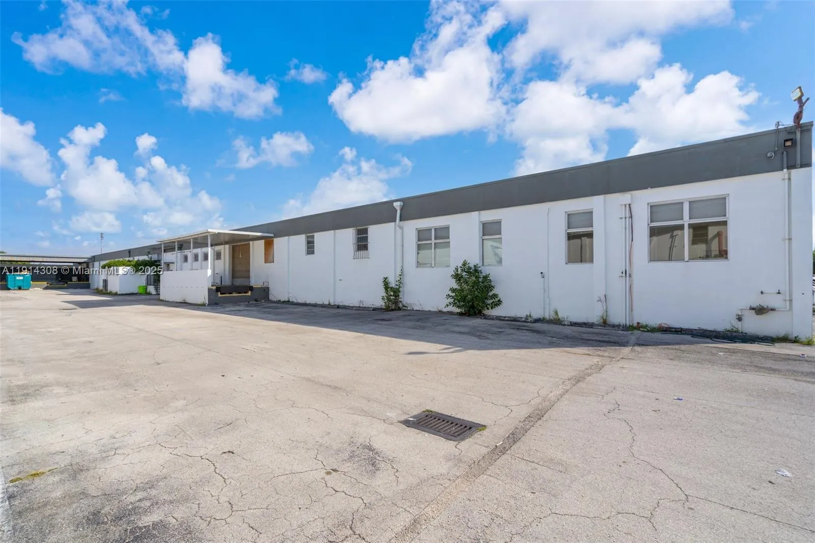 1100 E 41st St, Hialeah, Florida 33013, Hialeah, Florida 33013, ,Commercial Lease,For Rent,1100 E 41st St, Hialeah, Florida 33013,A11914308