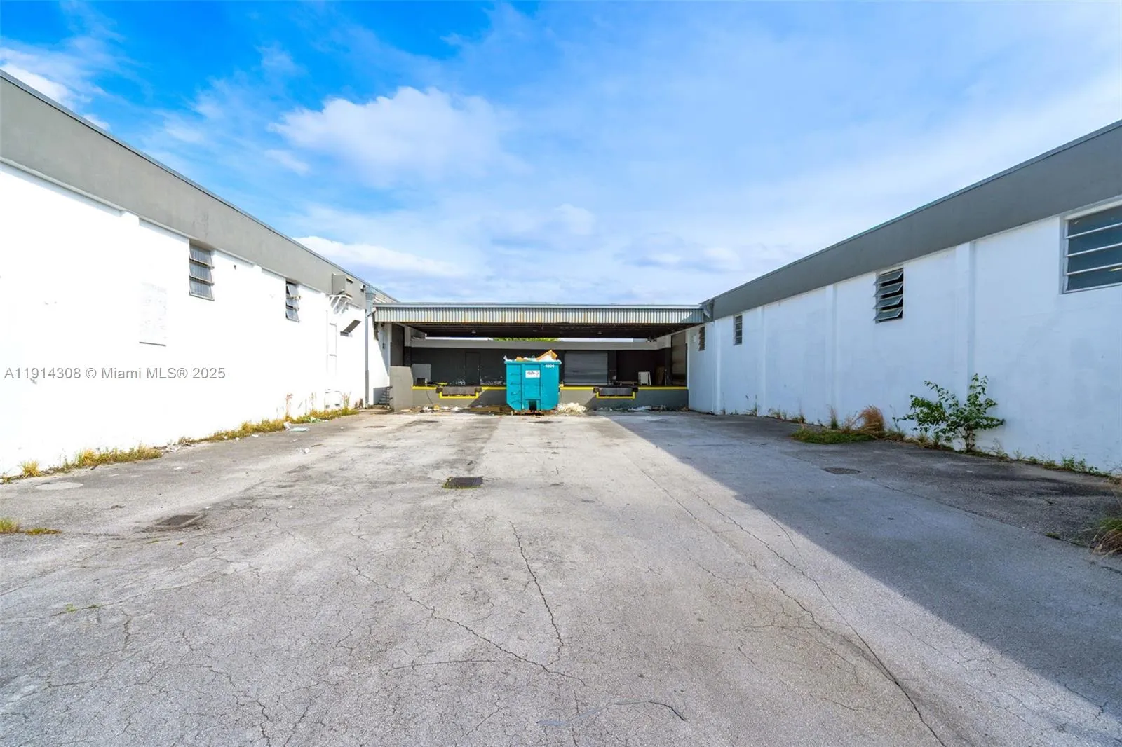 1100 E 41st St, Hialeah, Florida 33013, Hialeah, Florida 33013, ,Commercial Lease,For Rent,1100 E 41st St, Hialeah, Florida 33013,A11914308