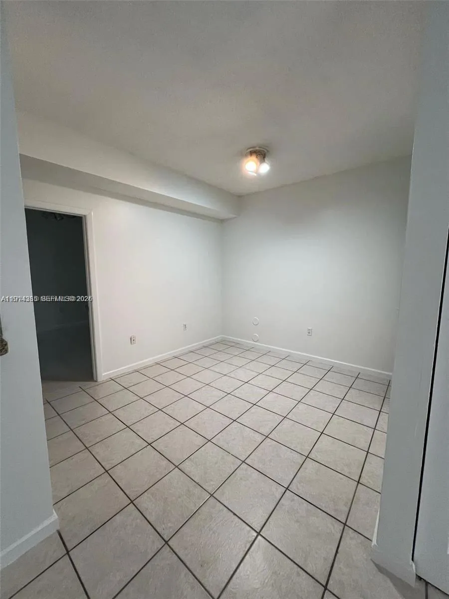2301 Nw 96th Ter 16e, Pembroke Pines, Florida 3302, Pembroke Pines, Florida 33024, 2 Bedrooms Bedrooms, ,2 BathroomsBathrooms,Residential Lease,For Rent,2301 Nw 96th Ter 16e, Pembroke Pines, Florida 3302,A11914335