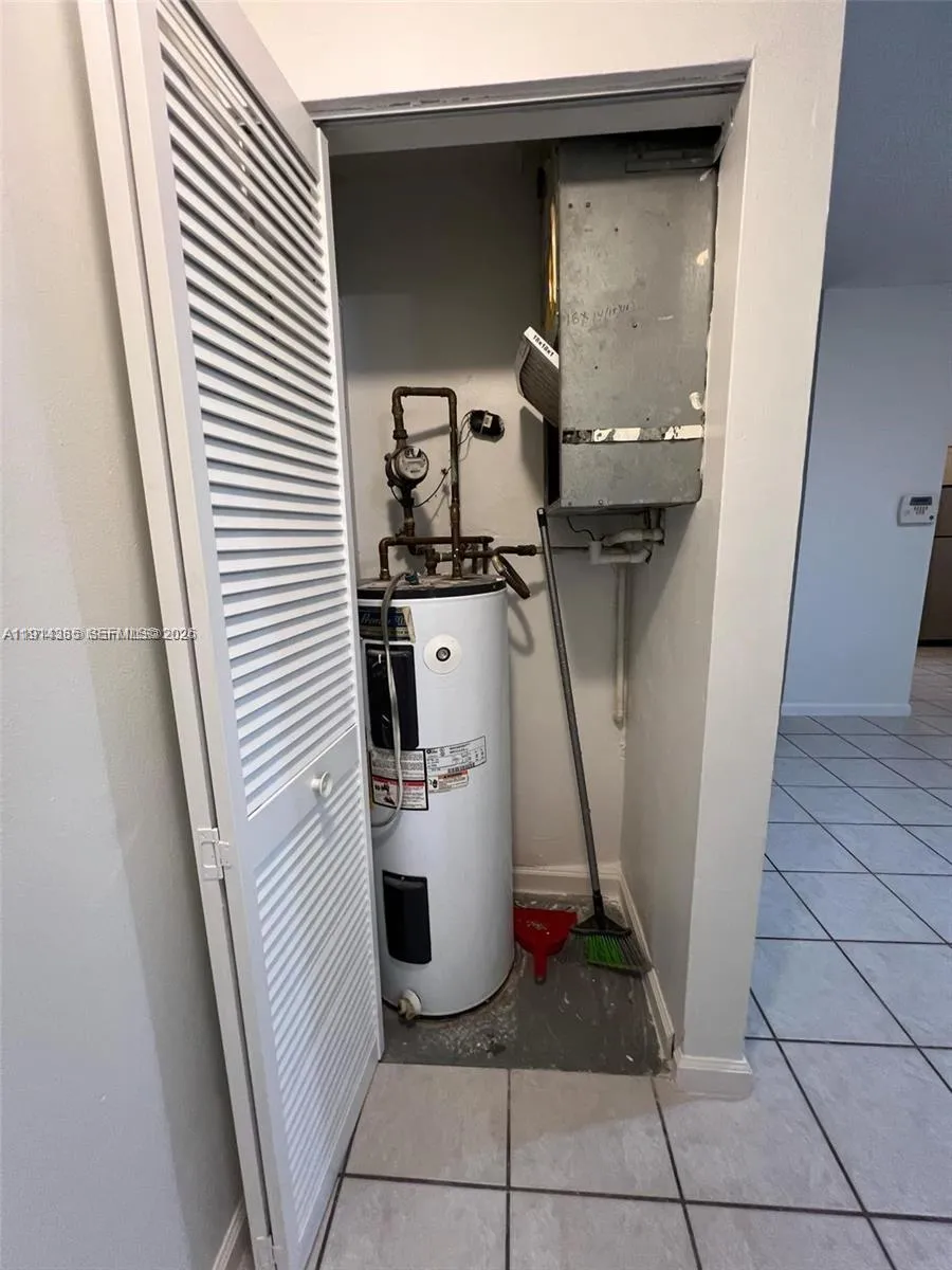 2301 Nw 96th Ter 16e, Pembroke Pines, Florida 3302, Pembroke Pines, Florida 33024, 2 Bedrooms Bedrooms, ,2 BathroomsBathrooms,Residential Lease,For Rent,2301 Nw 96th Ter 16e, Pembroke Pines, Florida 3302,A11914335