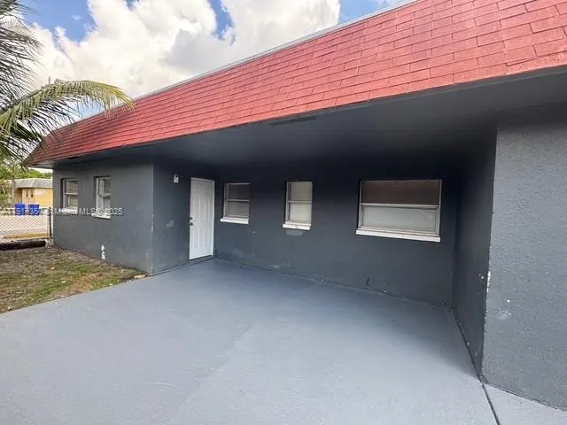 7810 Sw 10th St, North Lauderdale, Florida 33068, North Lauderdale, Florida 33068, ,Residential Income,For Sale,7810 Sw 10th St, North Lauderdale, Florida 33068,A11914357