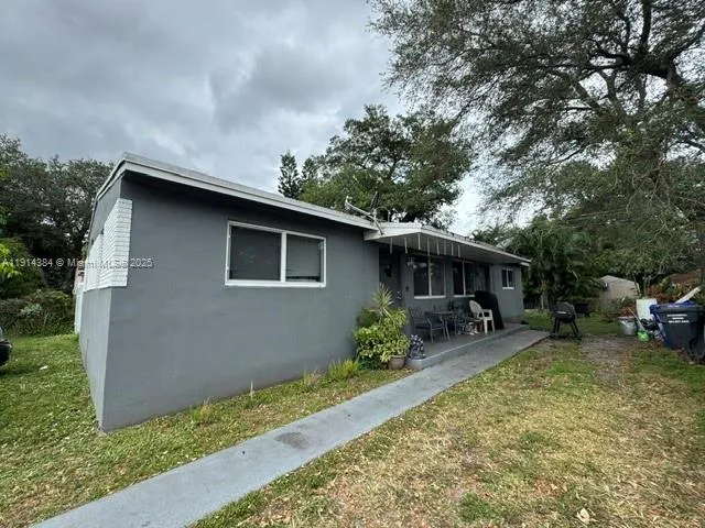 6351 Hayes St, Hollywood, Florida 33024, Hollywood, Florida 33024, ,Residential Income,For Sale,6351 Hayes St, Hollywood, Florida 33024,A11914384