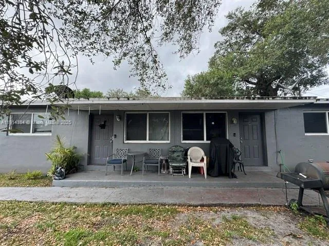 6351 Hayes St, Hollywood, Florida 33024, Hollywood, Florida 33024, ,Residential Income,For Sale,6351 Hayes St, Hollywood, Florida 33024,A11914384