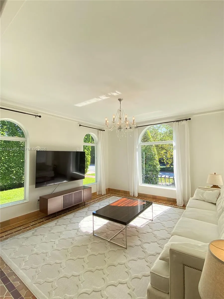 5800 La Gorce Dr, Miami Beach, Florida 33140, Miami Beach, Florida 33140, 5 Bedrooms Bedrooms, ,4 BathroomsBathrooms,Residential,For Sale,5800 La Gorce Dr, Miami Beach, Florida 33140,A11913450