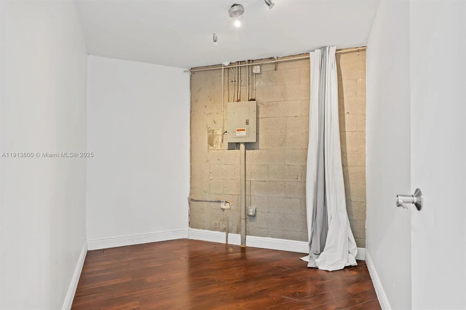 10171 Nw 58th St 11, Doral, Florida 33178, Doral, Florida 33178, ,Commercial Lease,For Rent,10171 Nw 58th St 11, Doral, Florida 33178,A11913600