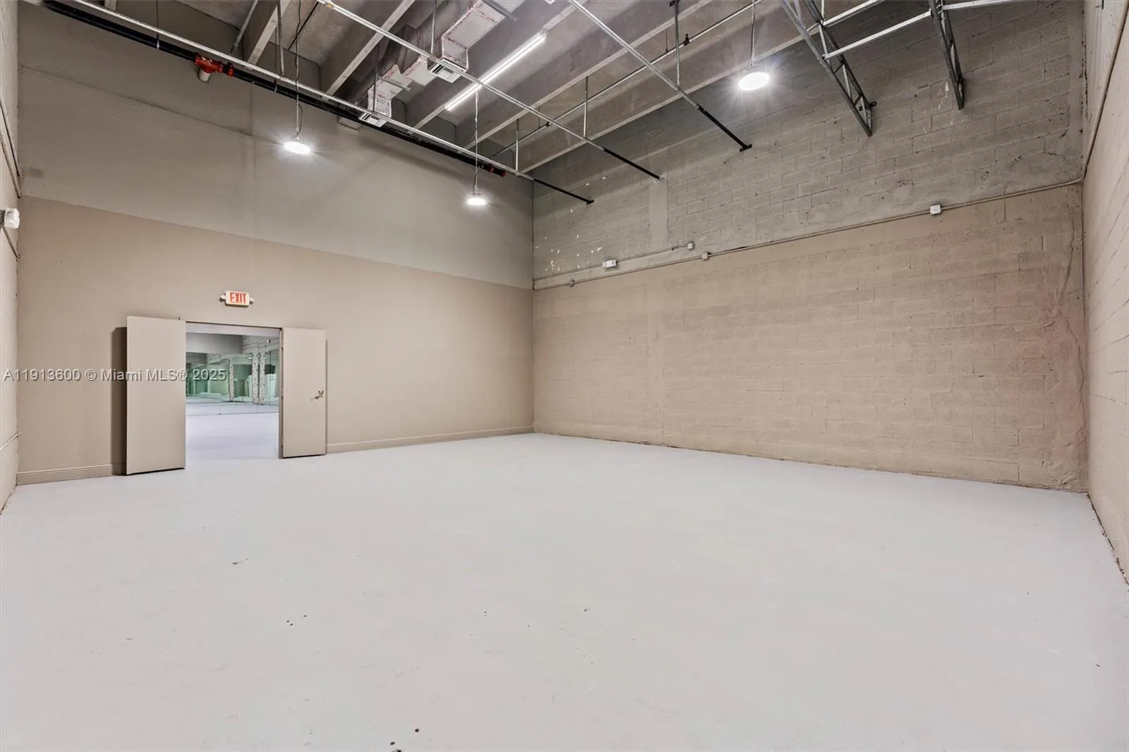 10171 Nw 58th St 11, Doral, Florida 33178, Doral, Florida 33178, ,Commercial Lease,For Rent,10171 Nw 58th St 11, Doral, Florida 33178,A11913600