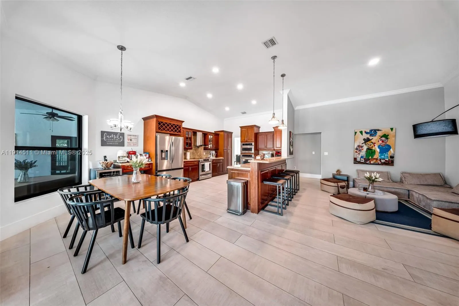 10195 Nw 26th St, Doral, Florida 33172, Doral, Florida 33172, 6 Bedrooms Bedrooms, ,4 BathroomsBathrooms,Residential,For Sale,10195 Nw 26th St, Doral, Florida 33172,A11914511