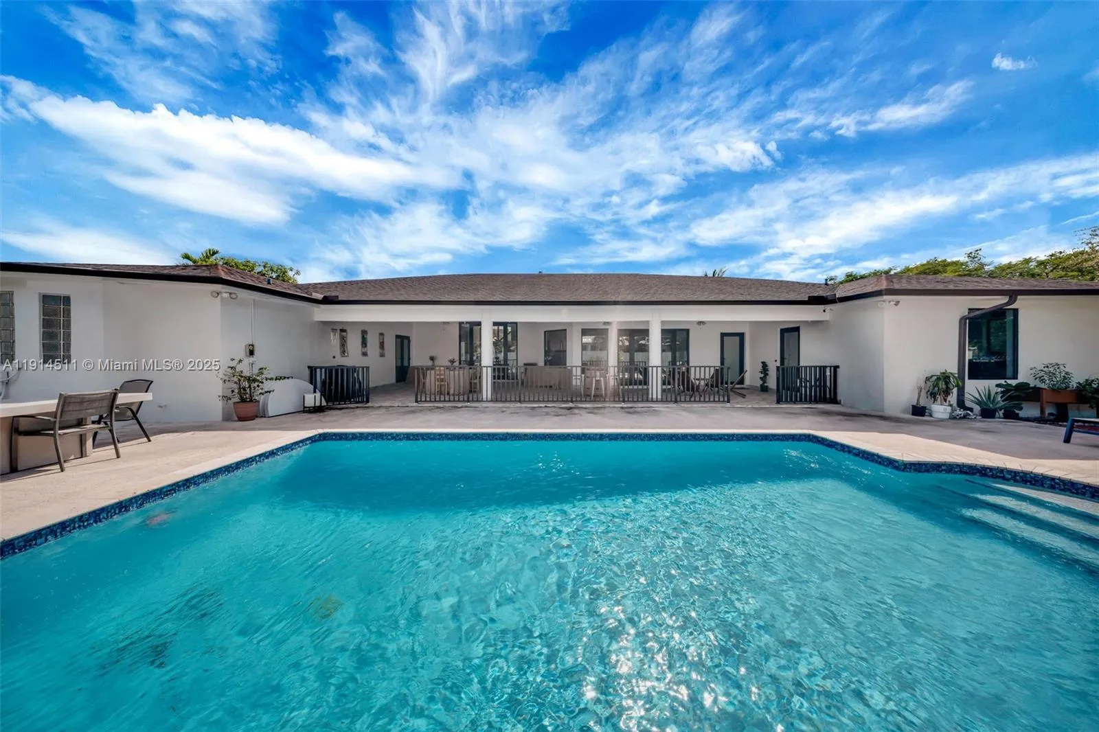 10195 Nw 26th St, Doral, Florida 33172, Doral, Florida 33172, 6 Bedrooms Bedrooms, ,4 BathroomsBathrooms,Residential,For Sale,10195 Nw 26th St, Doral, Florida 33172,A11914511