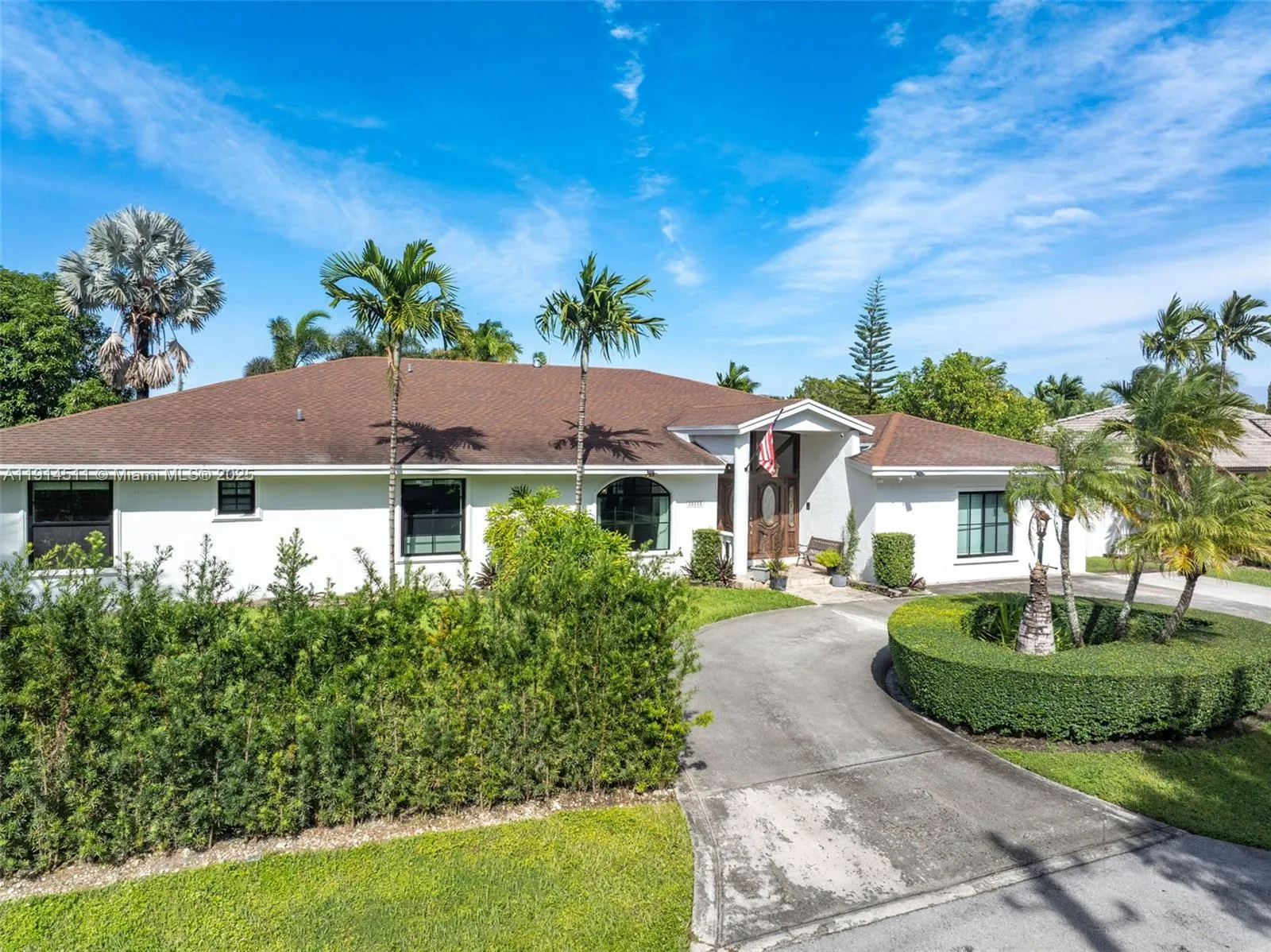 10195 Nw 26th St, Doral, Florida 33172, Doral, Florida 33172, 6 Bedrooms Bedrooms, ,4 BathroomsBathrooms,Residential,For Sale,10195 Nw 26th St, Doral, Florida 33172,A11914511