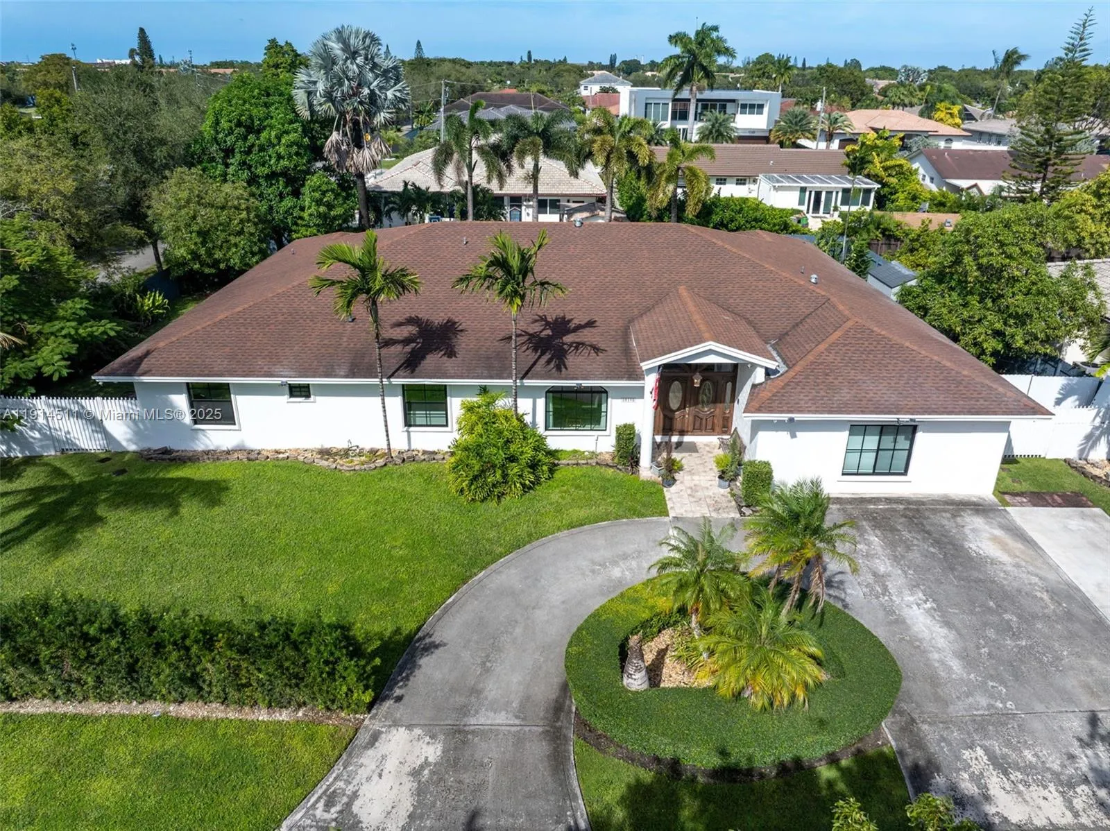 10195 Nw 26th St, Doral, Florida 33172, Doral, Florida 33172, 6 Bedrooms Bedrooms, ,4 BathroomsBathrooms,Residential,For Sale,10195 Nw 26th St, Doral, Florida 33172,A11914511