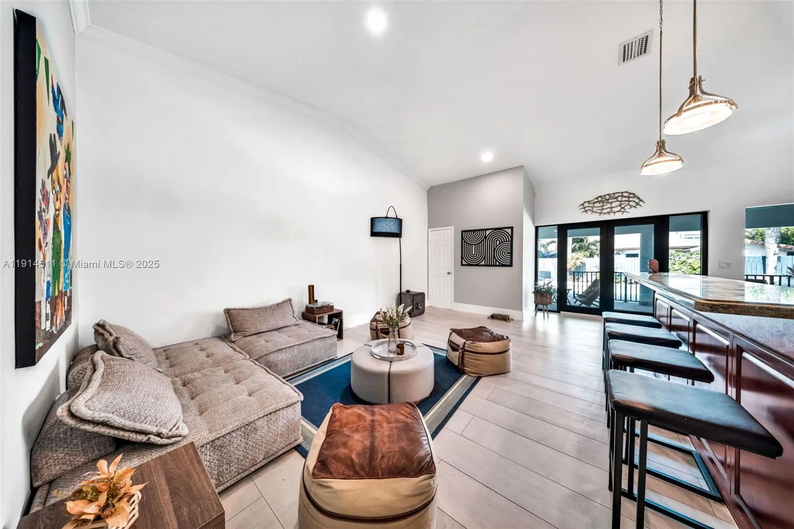 10195 Nw 26th St, Doral, Florida 33172, Doral, Florida 33172, 6 Bedrooms Bedrooms, ,4 BathroomsBathrooms,Residential,For Sale,10195 Nw 26th St, Doral, Florida 33172,A11914511