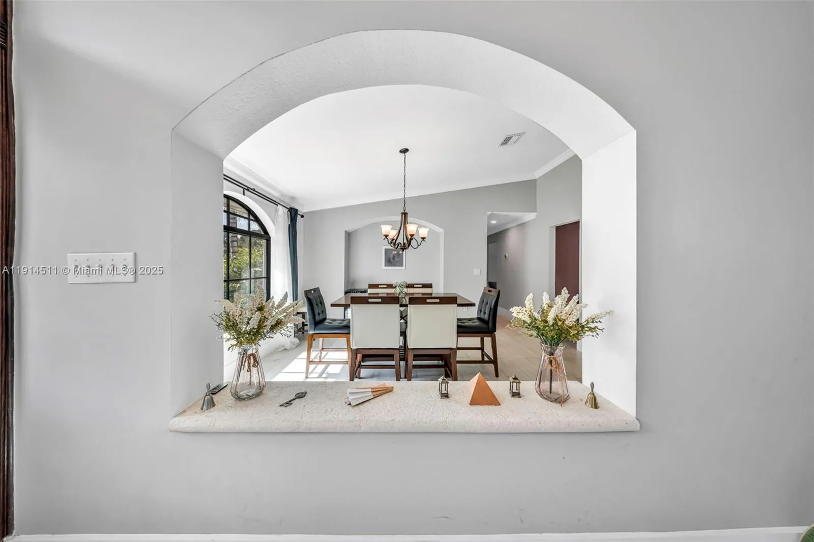 10195 Nw 26th St, Doral, Florida 33172, Doral, Florida 33172, 6 Bedrooms Bedrooms, ,4 BathroomsBathrooms,Residential,For Sale,10195 Nw 26th St, Doral, Florida 33172,A11914511