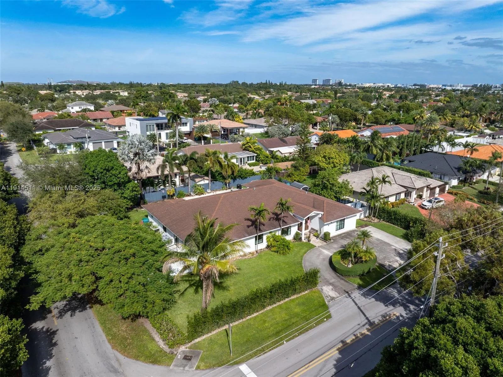 10195 Nw 26th St, Doral, Florida 33172, Doral, Florida 33172, 6 Bedrooms Bedrooms, ,4 BathroomsBathrooms,Residential,For Sale,10195 Nw 26th St, Doral, Florida 33172,A11914511