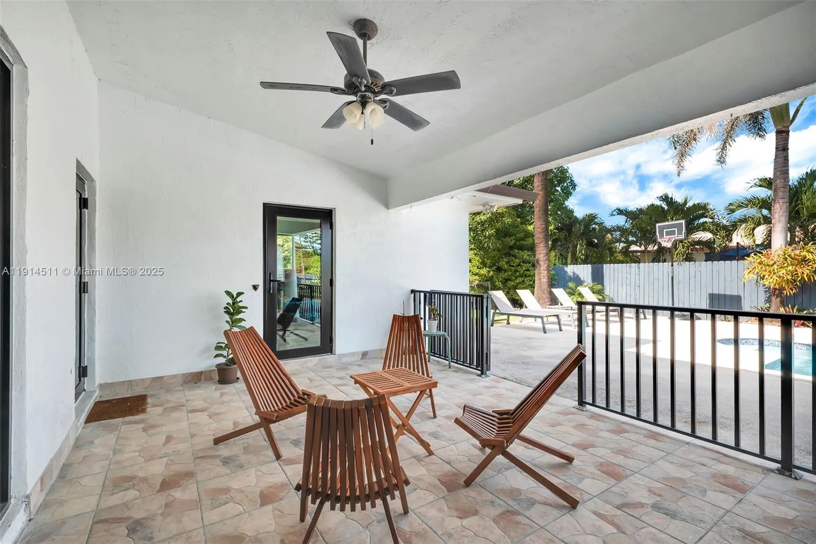 10195 Nw 26th St, Doral, Florida 33172, Doral, Florida 33172, 6 Bedrooms Bedrooms, ,4 BathroomsBathrooms,Residential,For Sale,10195 Nw 26th St, Doral, Florida 33172,A11914511