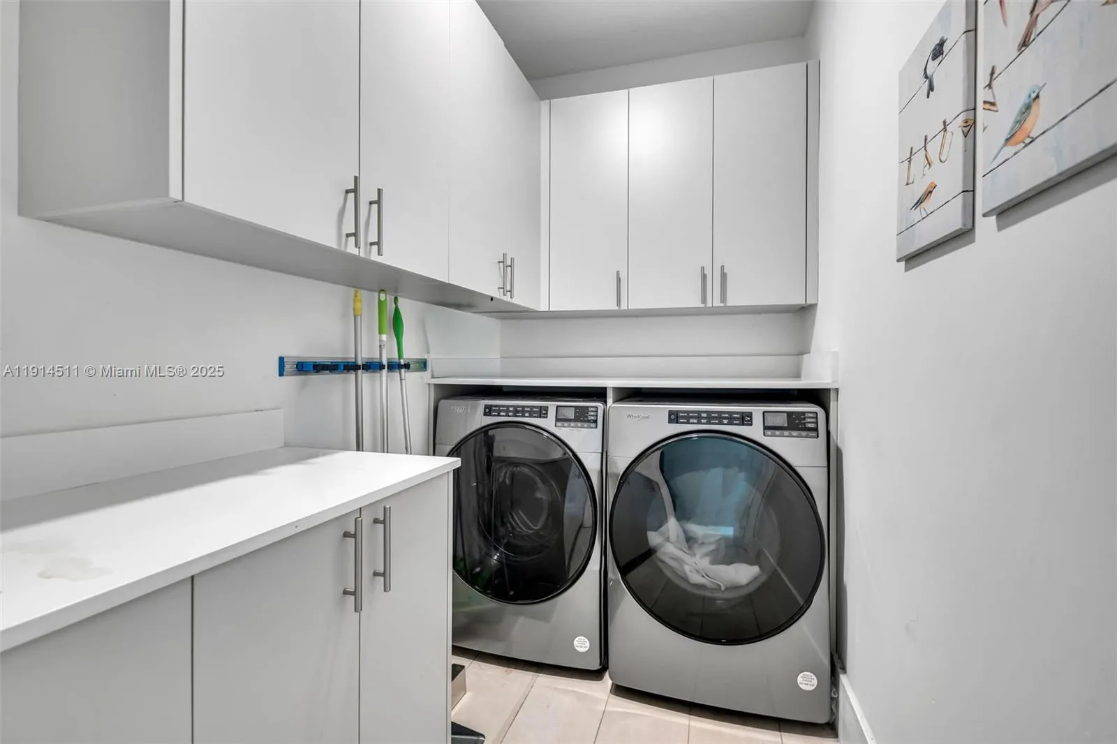 10195 Nw 26th St, Doral, Florida 33172, Doral, Florida 33172, 6 Bedrooms Bedrooms, ,4 BathroomsBathrooms,Residential,For Sale,10195 Nw 26th St, Doral, Florida 33172,A11914511