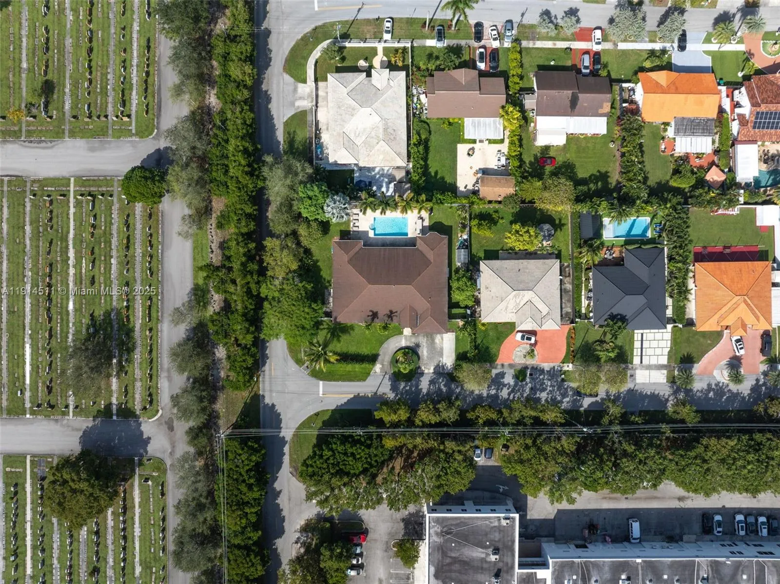 10195 Nw 26th St, Doral, Florida 33172, Doral, Florida 33172, 6 Bedrooms Bedrooms, ,4 BathroomsBathrooms,Residential,For Sale,10195 Nw 26th St, Doral, Florida 33172,A11914511