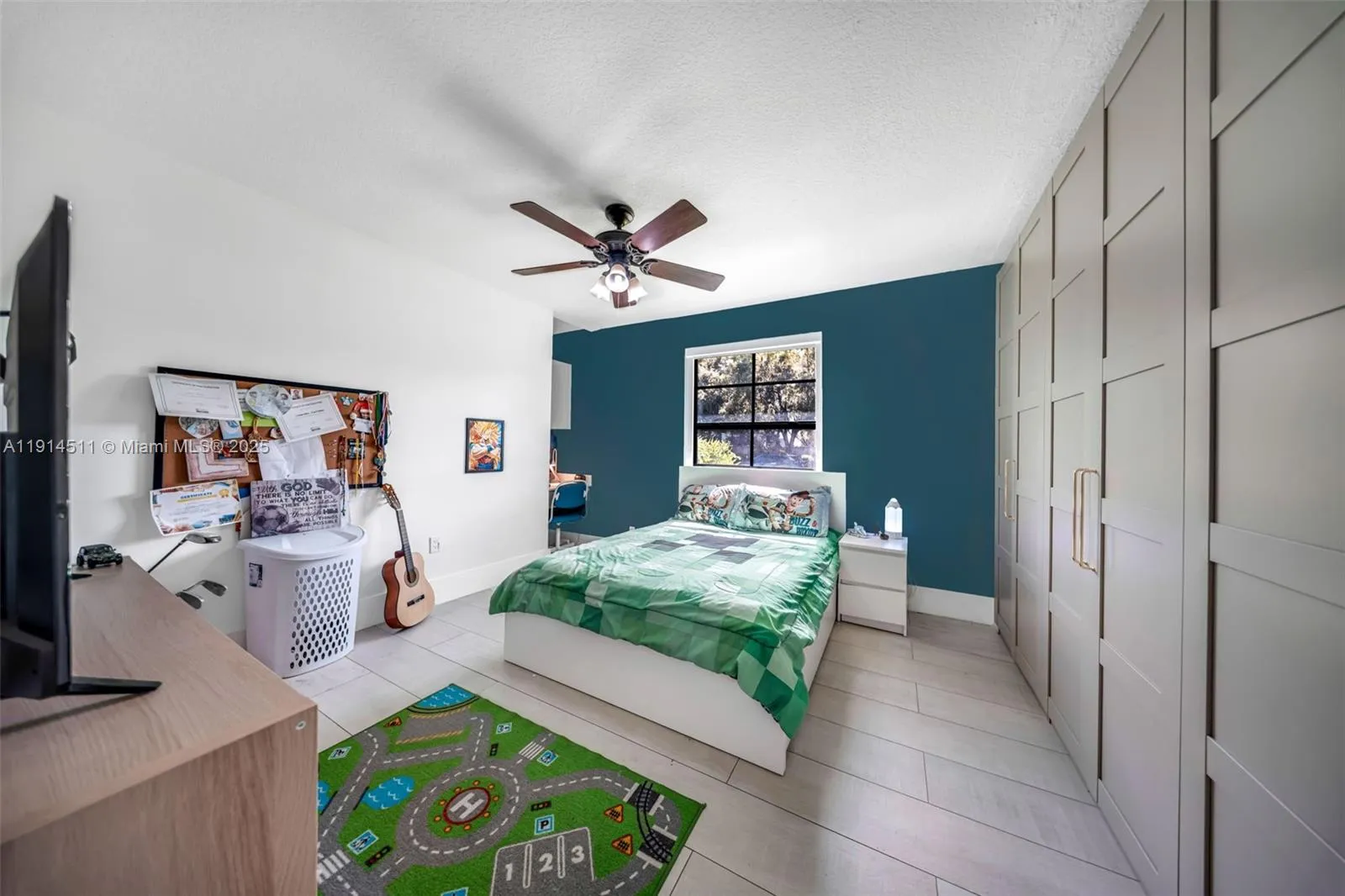 10195 Nw 26th St, Doral, Florida 33172, Doral, Florida 33172, 6 Bedrooms Bedrooms, ,4 BathroomsBathrooms,Residential,For Sale,10195 Nw 26th St, Doral, Florida 33172,A11914511