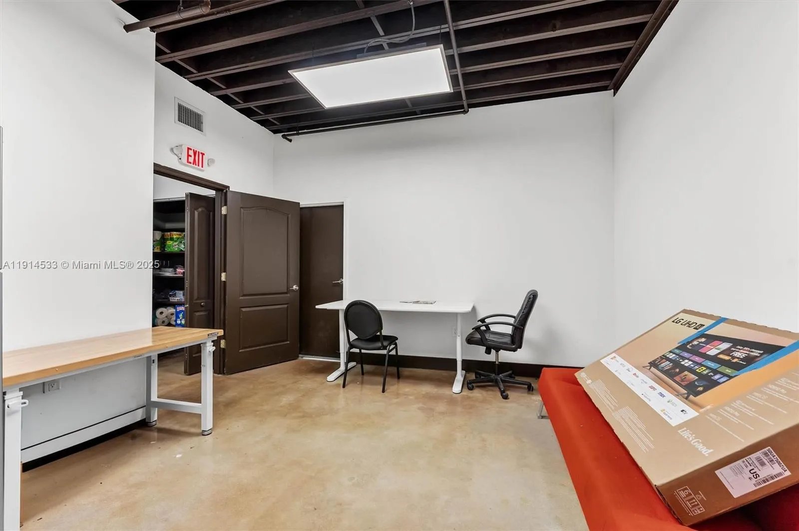 10171 Nw 58th St 6 And 7, Doral, Florida 33178, Doral, Florida 33178, ,Commercial Lease,For Rent,10171 Nw 58th St 6 And 7, Doral, Florida 33178,A11914533