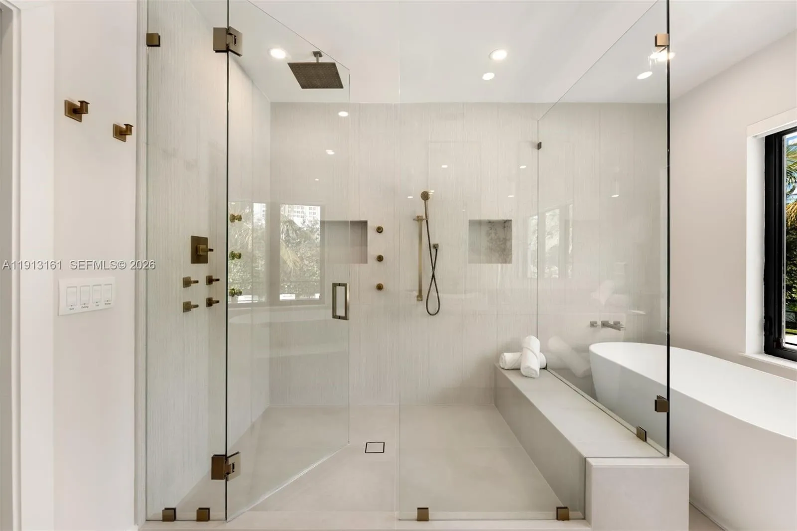 2801 Flamingo Dr, Miami Beach, Florida 33140, Miami Beach, Florida 33140, 9 Bedrooms Bedrooms, ,8 BathroomsBathrooms,Residential,For Sale,2801 Flamingo Dr, Miami Beach, Florida 33140,A11913161