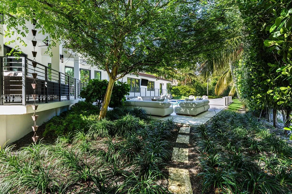 2801 Flamingo Dr, Miami Beach, Florida 33140, Miami Beach, Florida 33140, 9 Bedrooms Bedrooms, ,8 BathroomsBathrooms,Residential,For Sale,2801 Flamingo Dr, Miami Beach, Florida 33140,A11913161