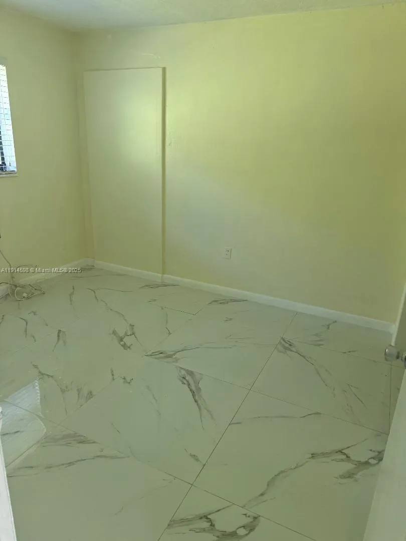 1371 Ne 150th St, Miami, Florida 33161, Miami, Florida 33161, ,Residential Income,For Sale,1371 Ne 150th St, Miami, Florida 33161,A11914598