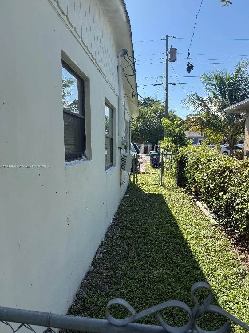 1371 Ne 150th St, Miami, Florida 33161, Miami, Florida 33161, ,Residential Income,For Sale,1371 Ne 150th St, Miami, Florida 33161,A11914598