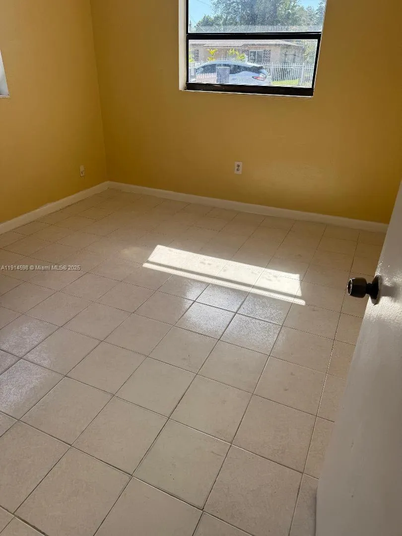 1371 Ne 150th St, Miami, Florida 33161, Miami, Florida 33161, ,Residential Income,For Sale,1371 Ne 150th St, Miami, Florida 33161,A11914598
