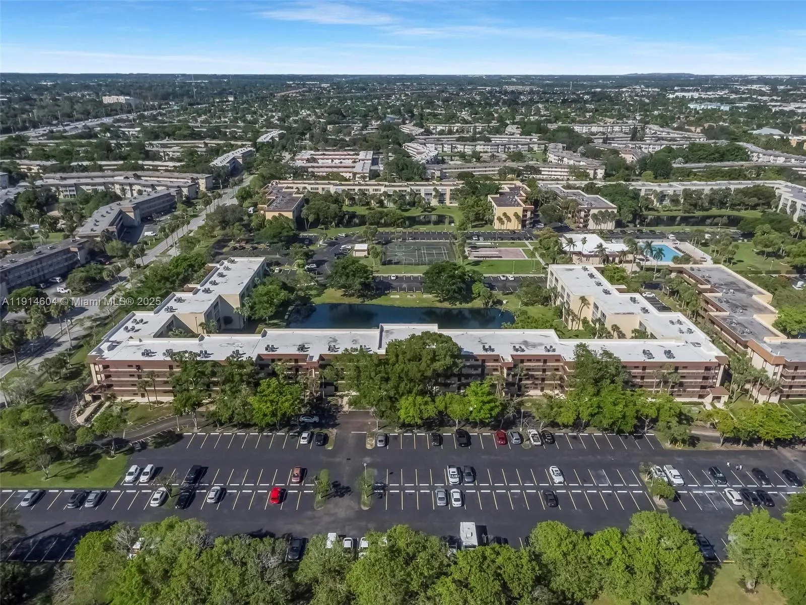 3141 Nw 47th Ter 118, Lauderdale Lakes, Florida 33, Lauderdale Lakes, Florida 33319, 2 Bedrooms Bedrooms, ,2 BathroomsBathrooms,Residential,For Sale,3141 Nw 47th Ter 118, Lauderdale Lakes, Florida 33,A11914604