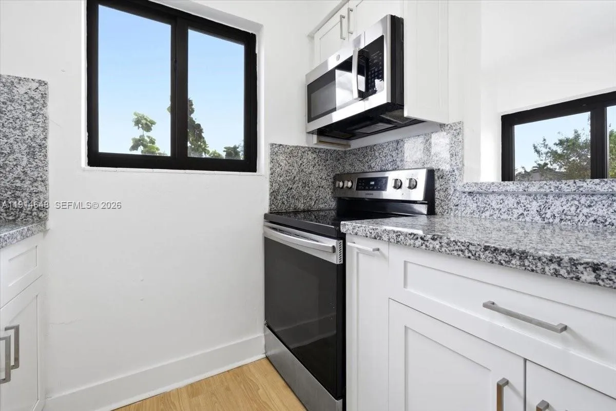 3520 Sw 25th St, Miami, Florida 33133, Miami, Florida 33133, ,Residential Income,For Sale,3520 Sw 25th St, Miami, Florida 33133,A11914648