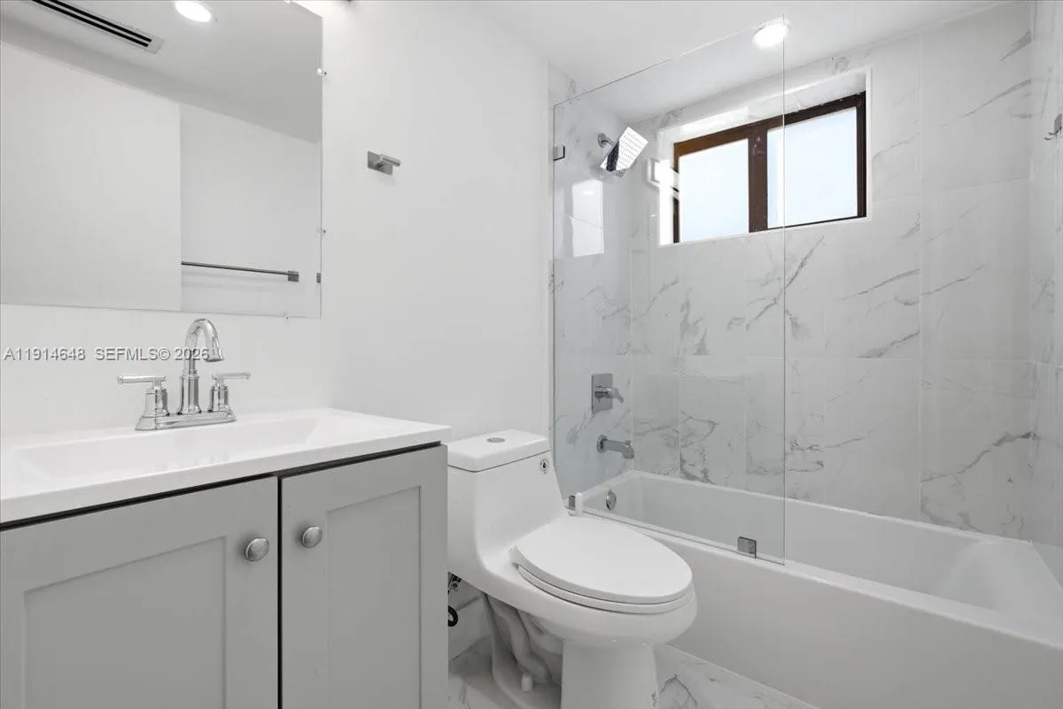 3520 Sw 25th St, Miami, Florida 33133, Miami, Florida 33133, ,Residential Income,For Sale,3520 Sw 25th St, Miami, Florida 33133,A11914648